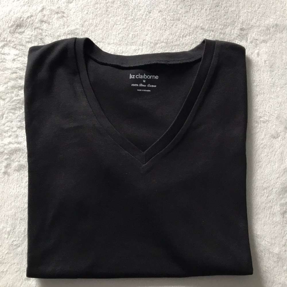 Liz Claiborne v-neck cotton t-shirt